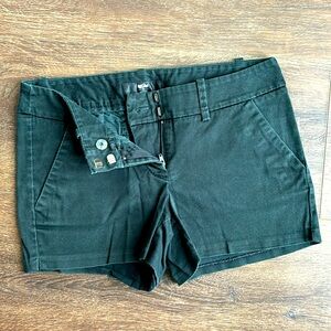 - 🎉3/$10 in bundle🎉 Mossimo Shorts